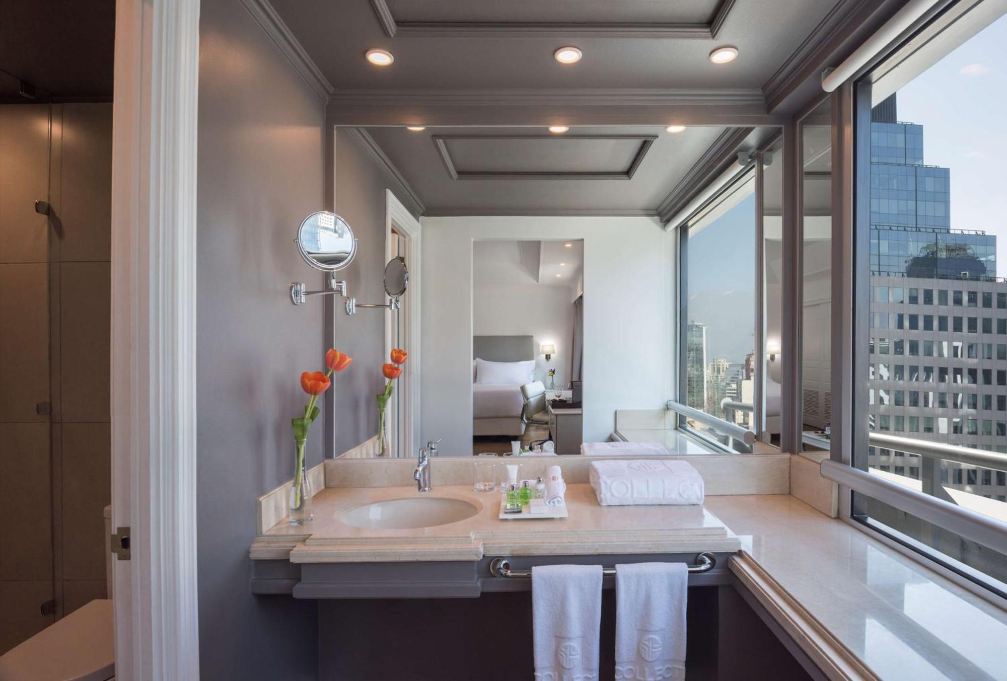 Nh Collection Plaza Santiago Otel Dış mekan fotoğraf Bathroom