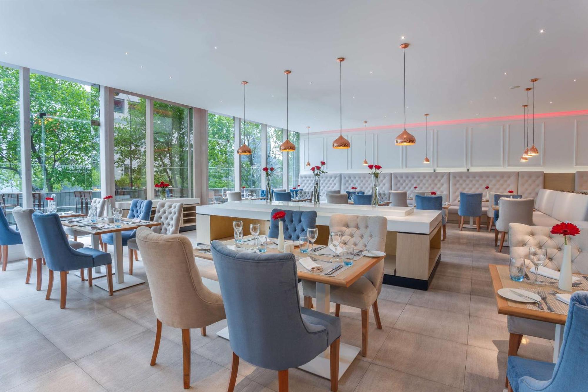 Nh Collection Plaza Santiago Otel Dış mekan fotoğraf The restaurant