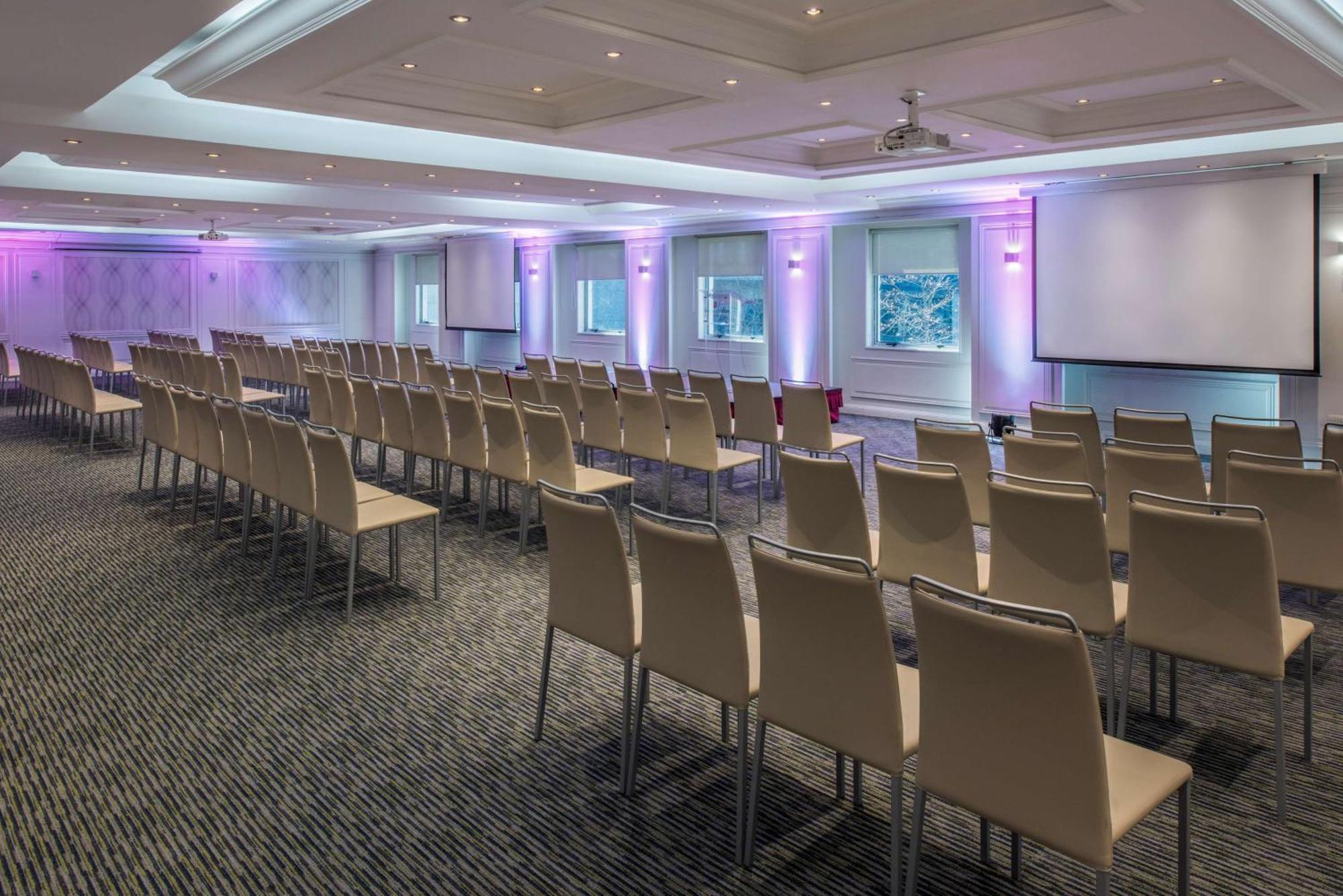 Nh Collection Plaza Santiago Otel Dış mekan fotoğraf The London Business School's main conference room